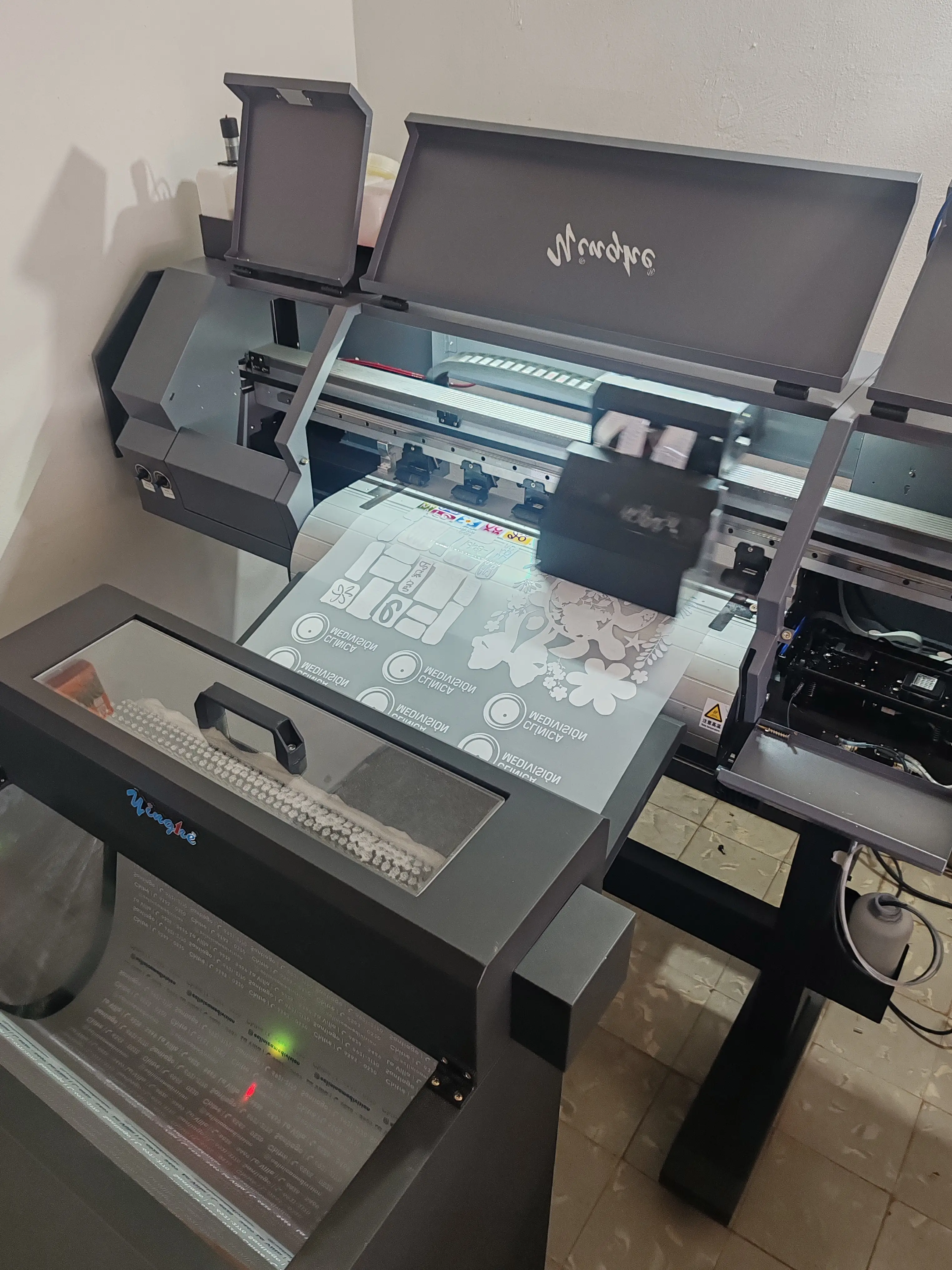 Equipo de PrintPanama en Ciudad de Panamá especializados en impresión DTF para camisetas y textiles